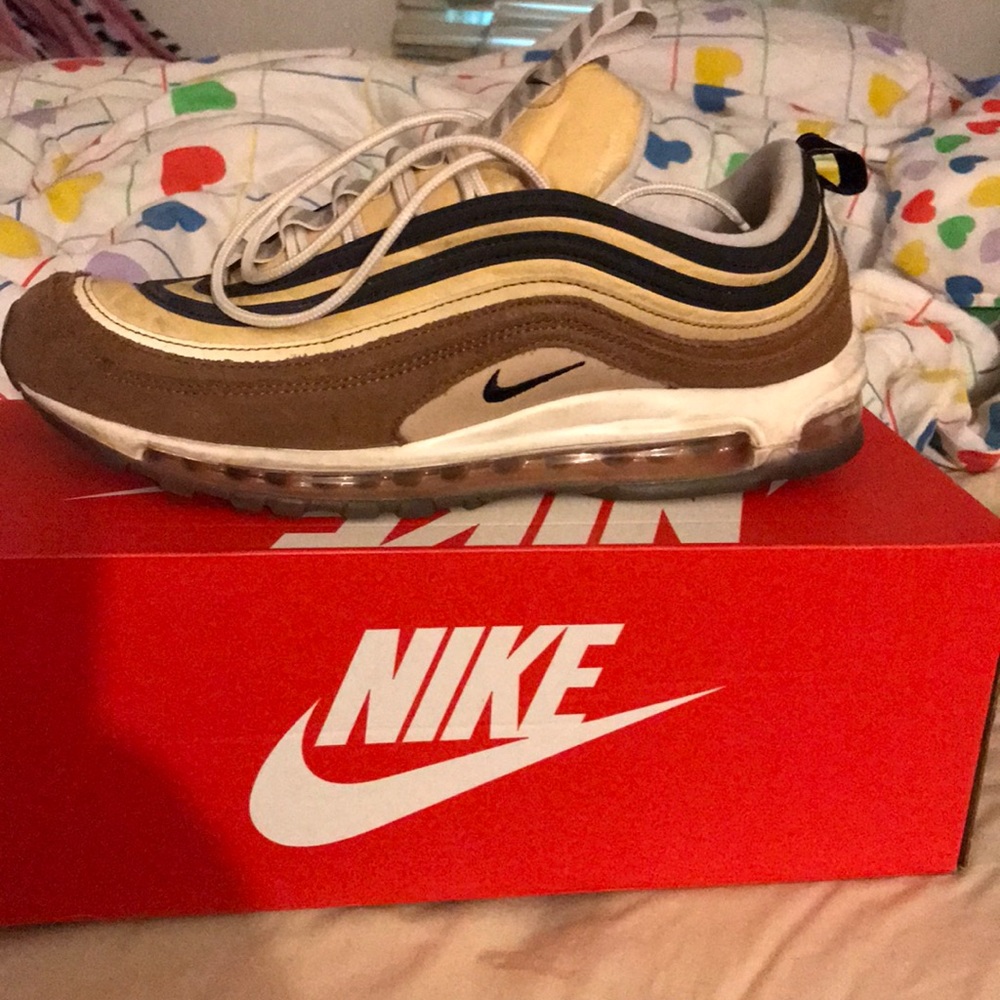 Nike shoes